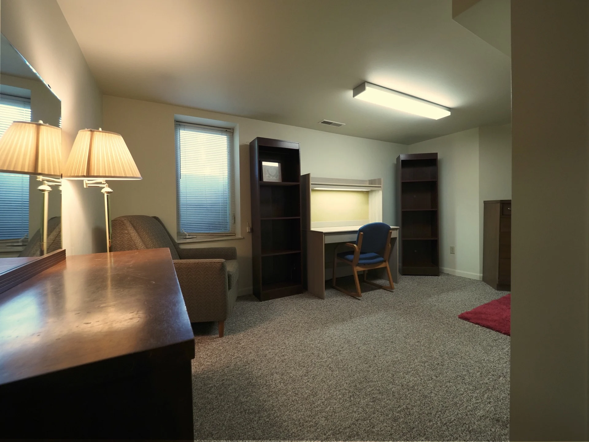 333 Room 2-2