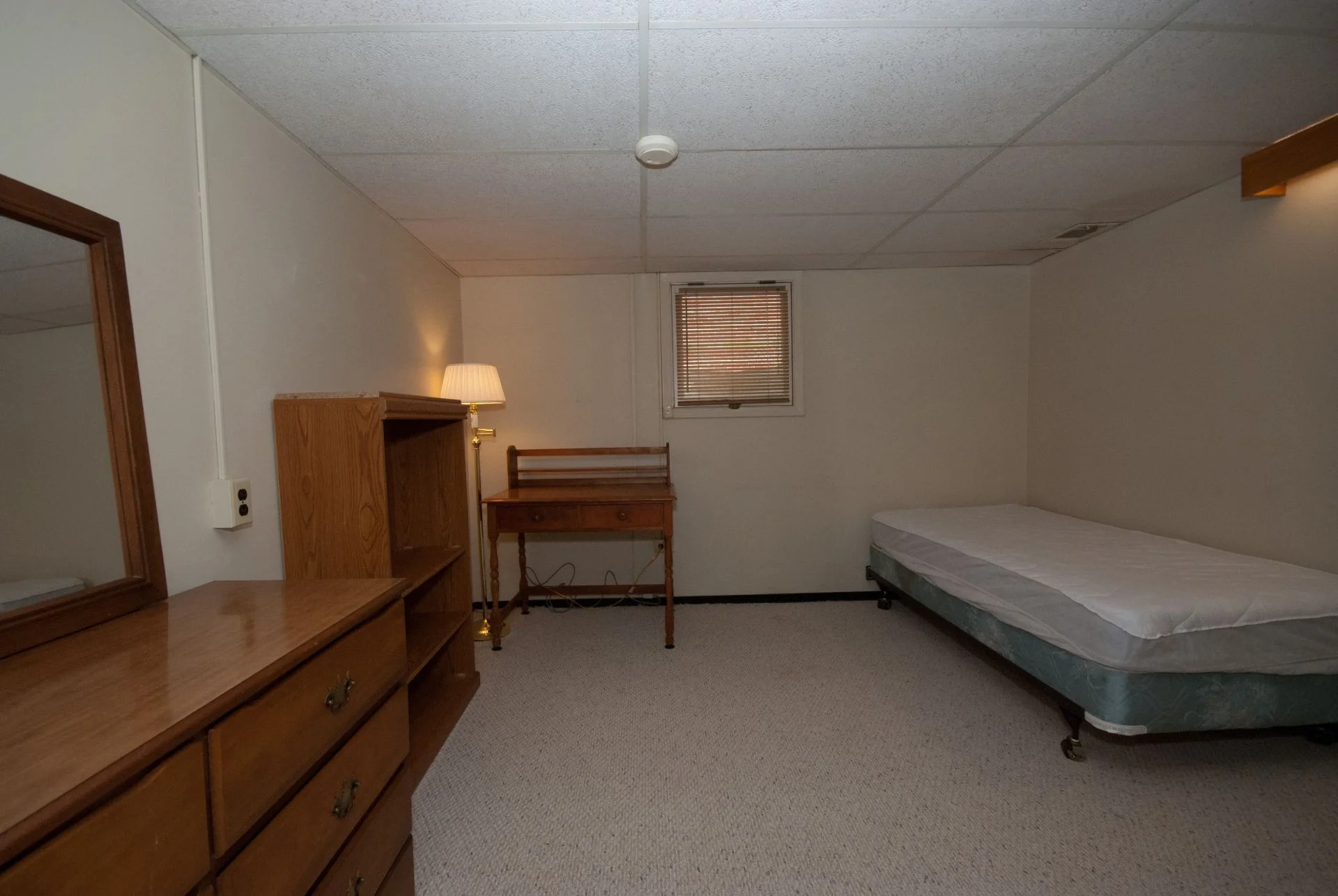 326 Room 2-1