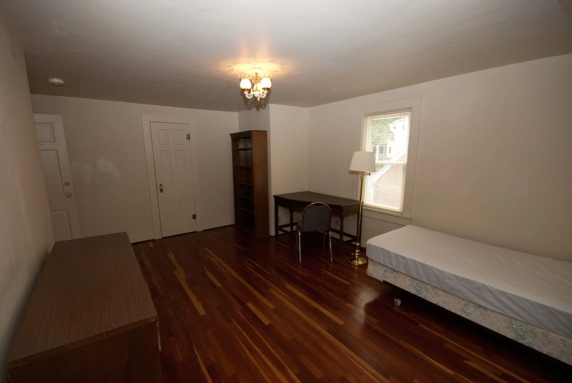 333 Room 21-2